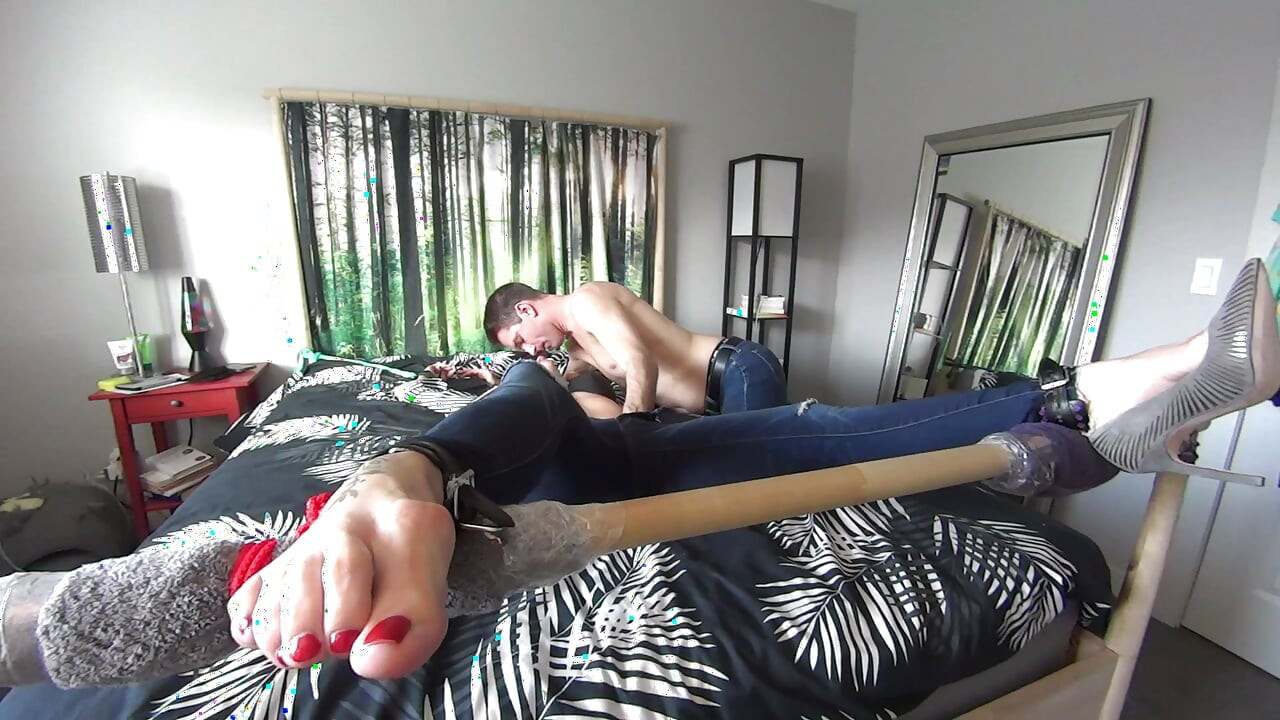 Răzbunarea asistentului: My Spread Eagle Sole Venerare sole & tachinare romantică senzuală!