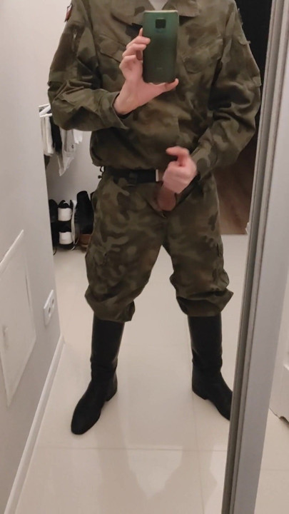 Schwuler soldat wichst in militär 4 | Clip 2