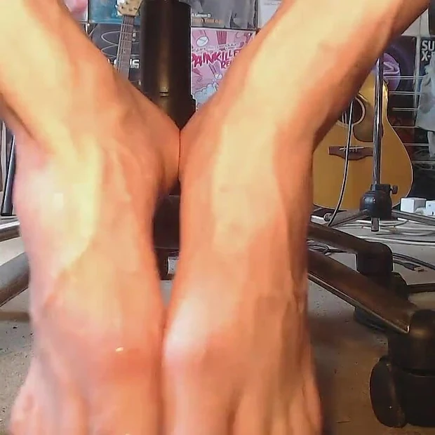Long Toenails