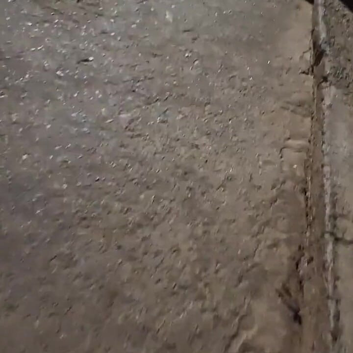 ช่วยตัวเองเสี่ยงภัยที่ป้ายรถเมล์ข้างคนแปลกหน้าคนสวย!