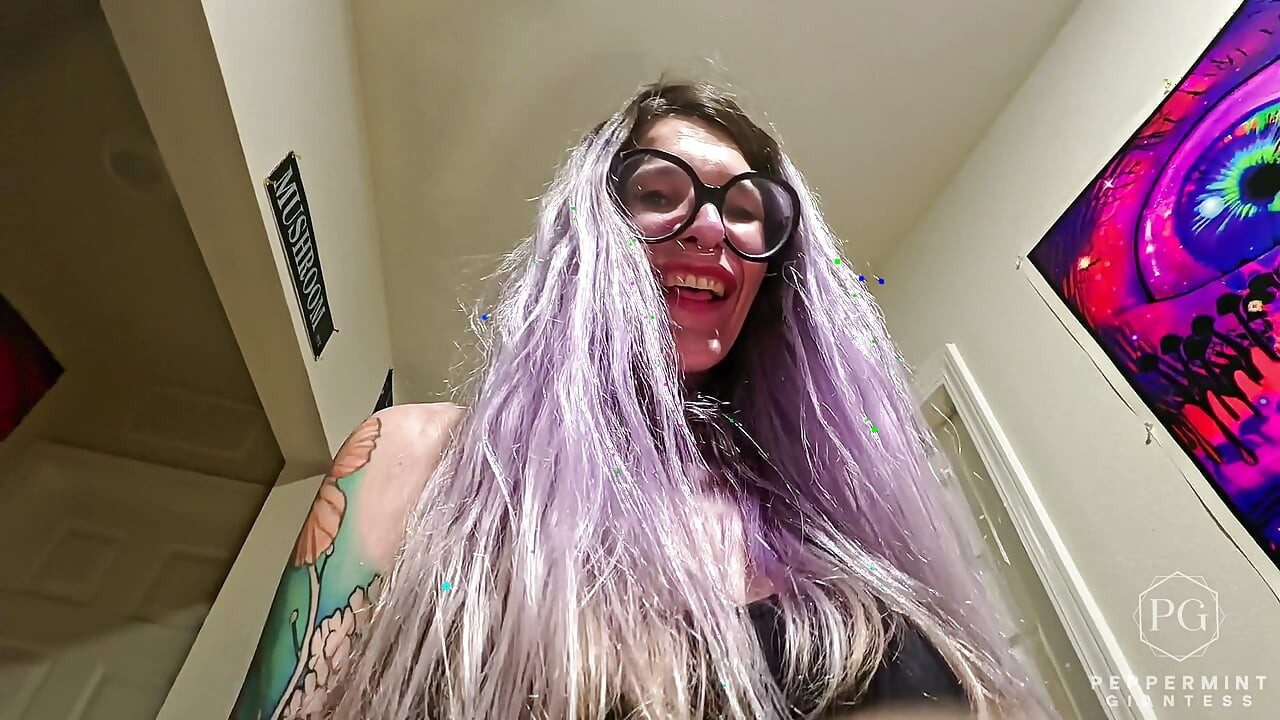 6'7 Stepmommy Owns Her Pathetic Short Loser - Giantess POV Humiliation Lift and Carry
