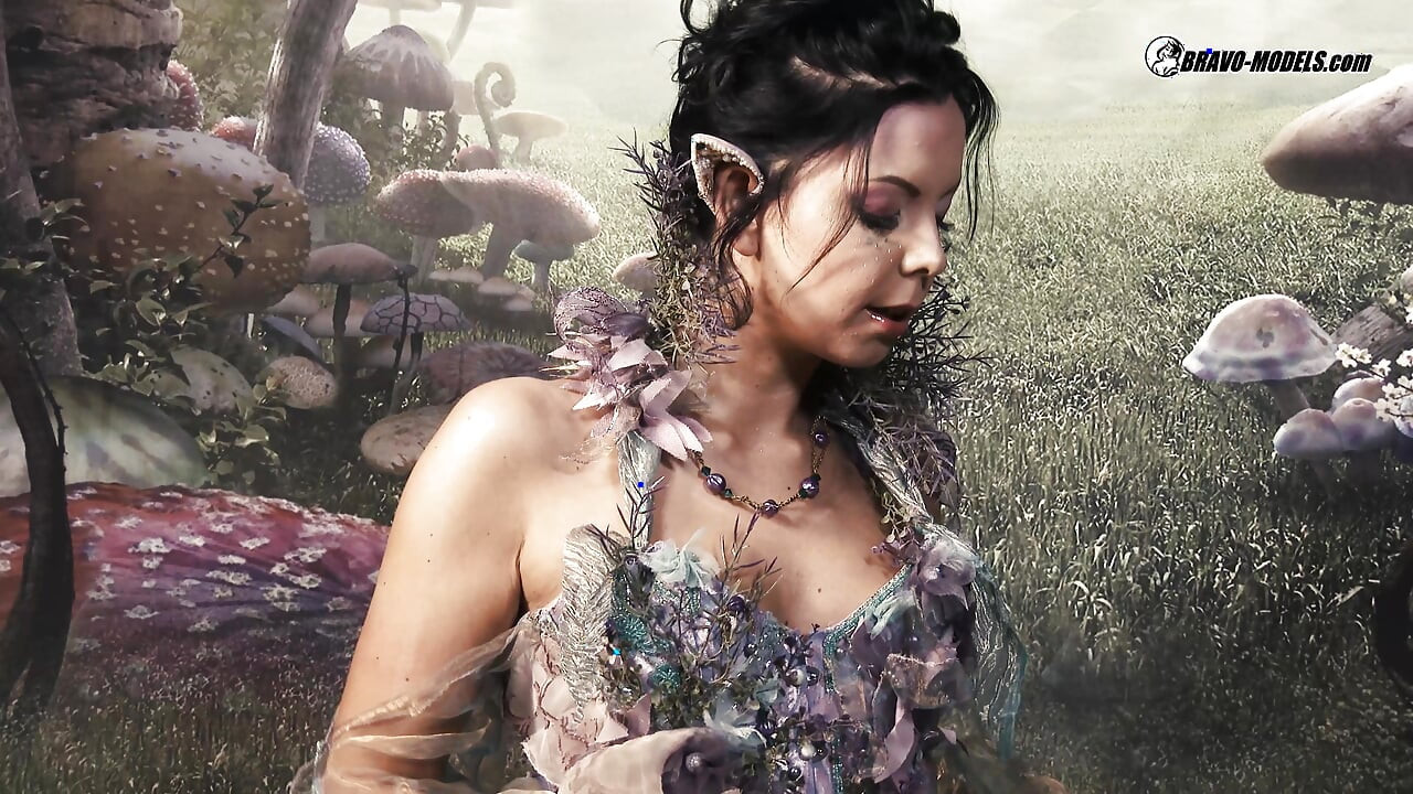 379 Nice Julia Parker as Fairy