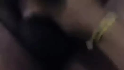 Sacandole la leche a maduro