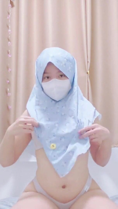 POV: Your Hijabi Crush Asked You To Record Her Being Naughty | Clip 1