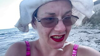 Pissing, fucking and squirting on the beach