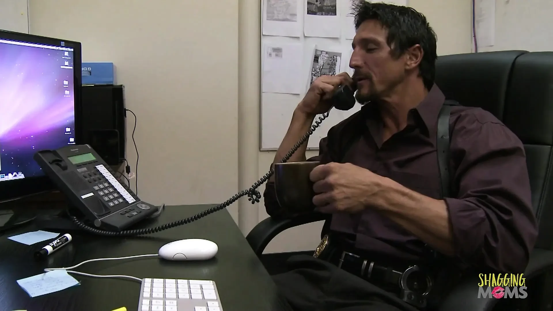 Paige Ashley,tommy Gunn - eating pussy,threesome