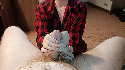 Ibu tiriku milih celana dalam gara-gara coli dan muncrat