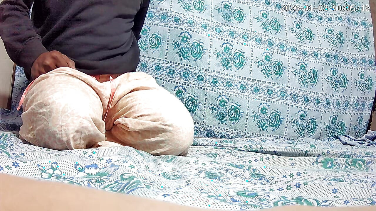 Indian dasi boy handjob in the kitchen 2765