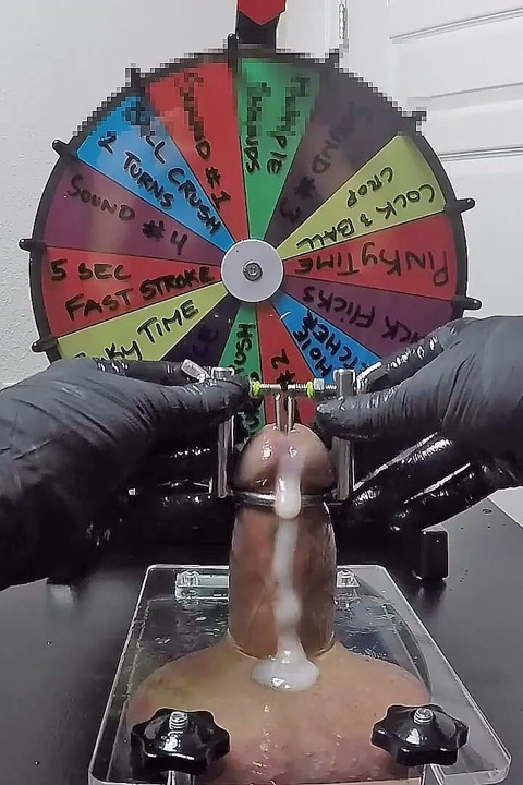 My Stepmom Plays Roulette with My Dick and Squeezes Out All the Juices