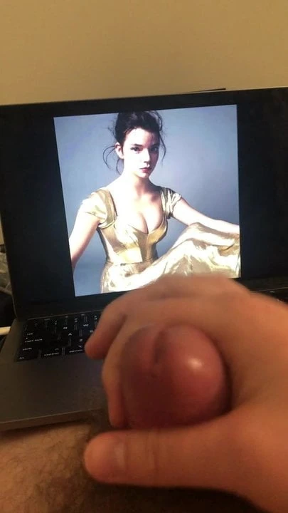 Cumming to Anya Taylor-Joy