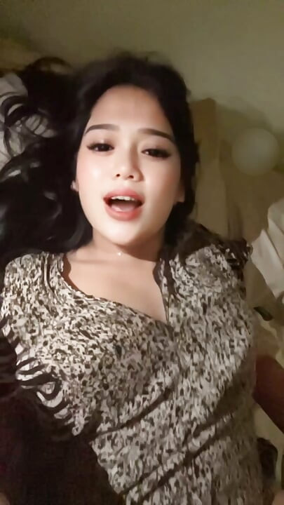 Fucking an upperclassman at home while they're all alone it feels like a soft, chewy strawberry.