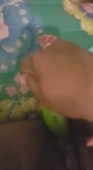 thai thongbai big didlo anal