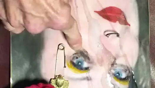bukkake per la splendida puttana mariangela