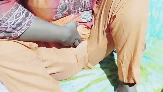 Hot Desi Boudi and Clener Sex Video