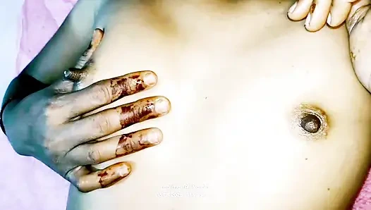 Hintli Kadın AteşLi YaşAm Tarzı Ve KişIsel Bakım Videosu 2026 Bot göğüSlerini göSteriyor भारतीय महिलाएं