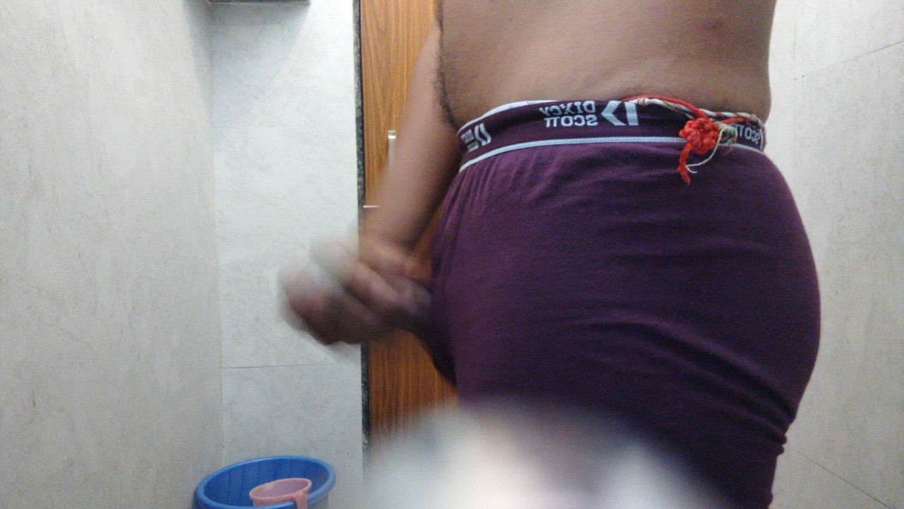 Indian men masturbating video