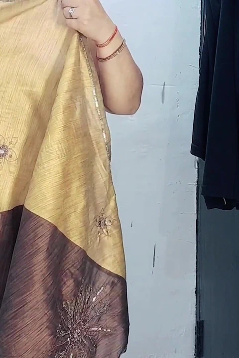 房子女仆用印地语被他的主人狠操