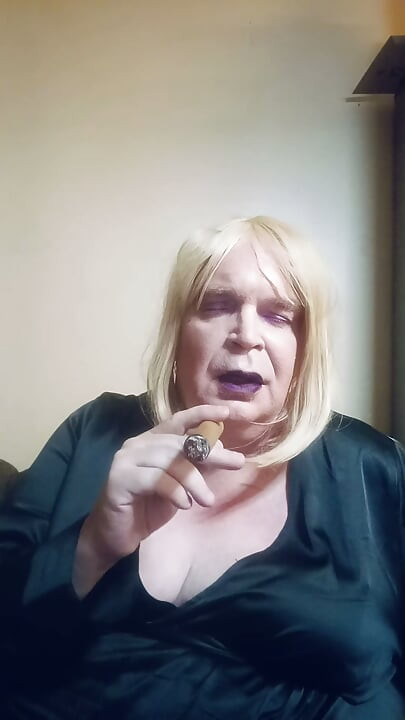 Part 2 - BBW TV discussing her many years in the BDSM and Kink world