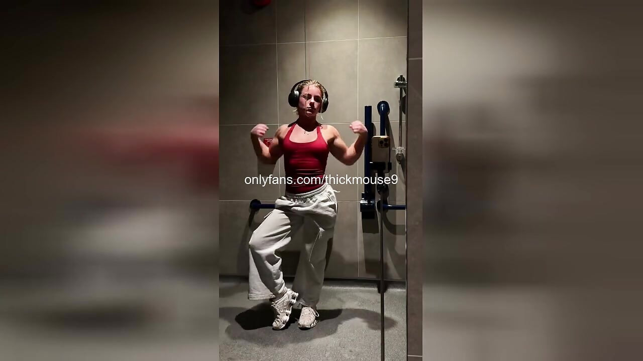 18yo TikTok Live Gym Accident: Tight Virgin Pussy Ripped & Creamed