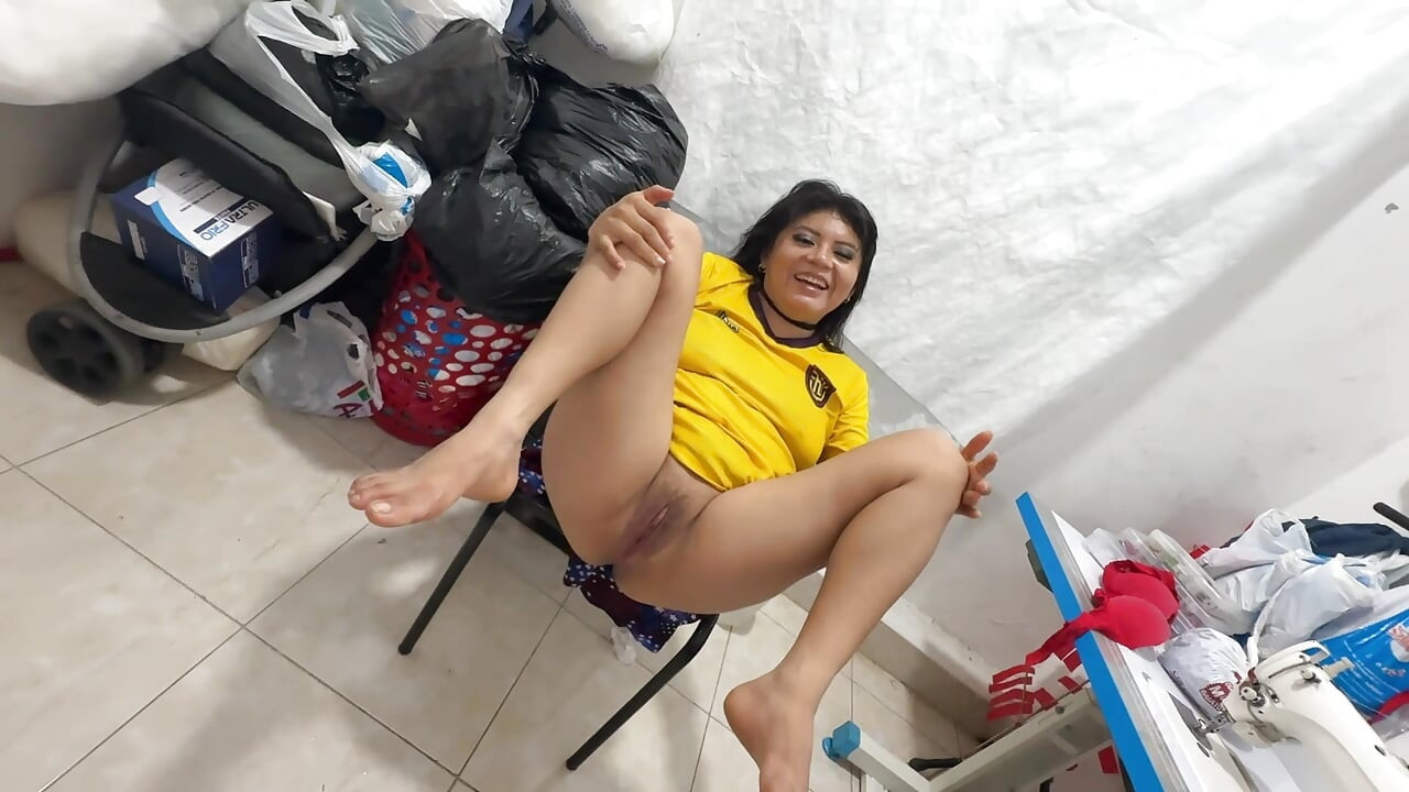 Autentisk colombiansk i forfald!! Hun lod sig rive med af lidenskab og kneppede spektakulært