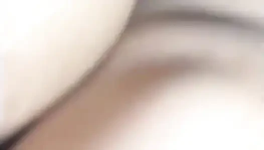 Daracık amına damlıyor
