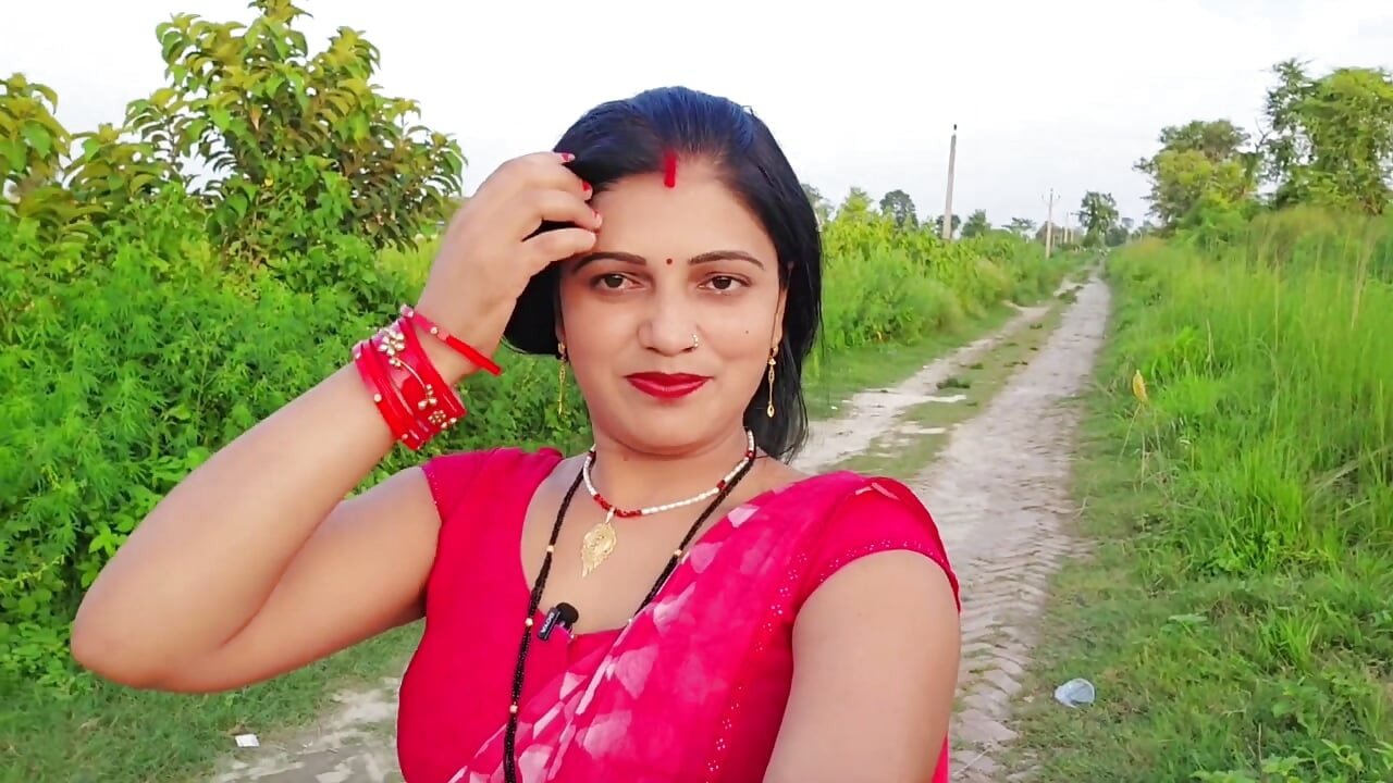 Desi innocent girl har fuck, Local Indian girl fucking video with condom