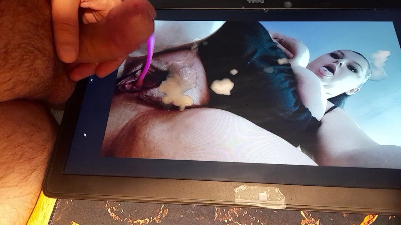 Maja hungarian girl cumshot tribute