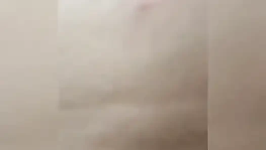 Meine stiefschweder sagt, er knallt es einfach und steckt am ende alles rein