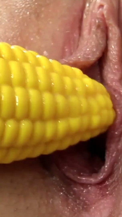 Neue Dildos werden direkt getest heisse Ware | Clip 3