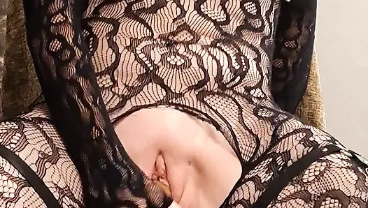 Hot milf enjoys her dildo