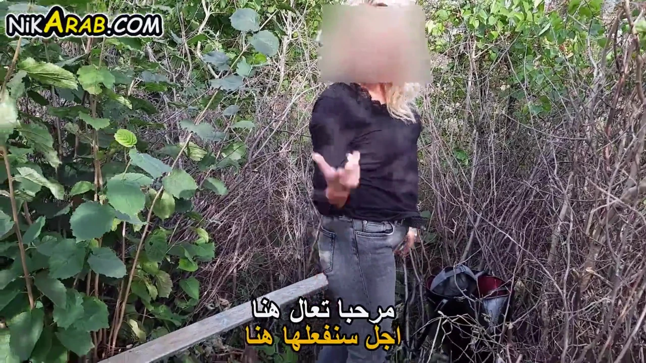 Arap aşık herkesin içinde sarışın aldatanla tanışıyor motarjam