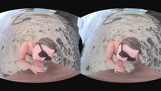 VR pOV-blowjob im freien am öffentlichen strand