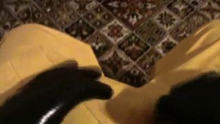 Тяжелый пвх и мастурбация в латексе с камшотом в любительском видео