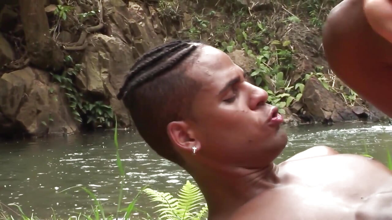 Exclusive video Bareback: Hot Latino fucks his boyfriend's tight ass