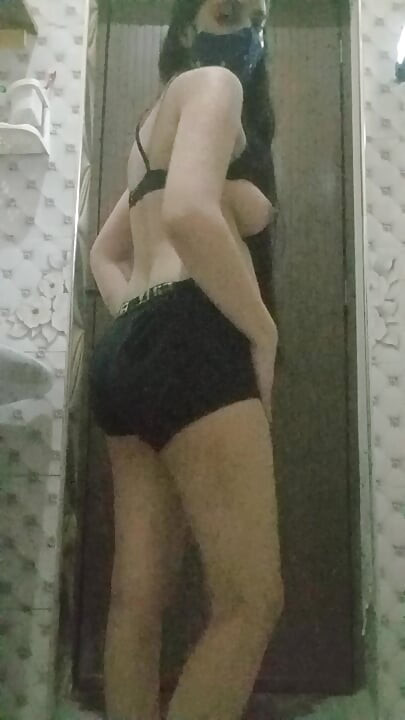 흑인 대물 자지에게 따먹히는 바비