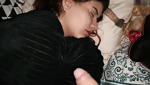 Mafelago is a very horny Latina with her stepbrother - Porno en Español