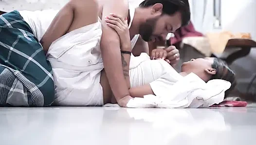 Vidhwa Bhabho ko jabbardastii patak ke pela
