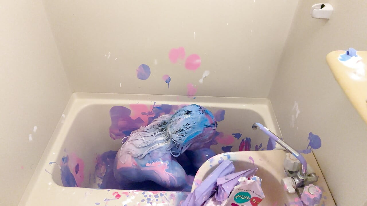 WET&MESSY Messy Play: Covered in Paint by a Boy 2