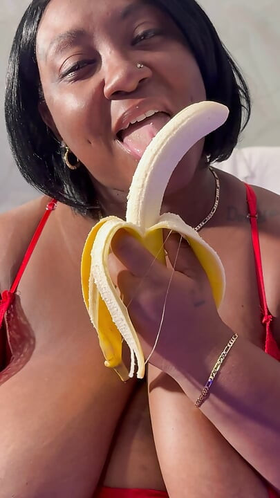 Comment bien sucer une banane comme une pro