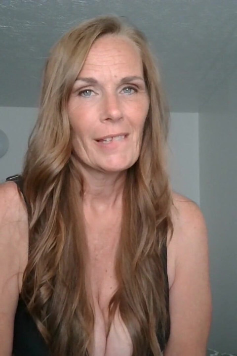 JOI Sexy Natural MILF