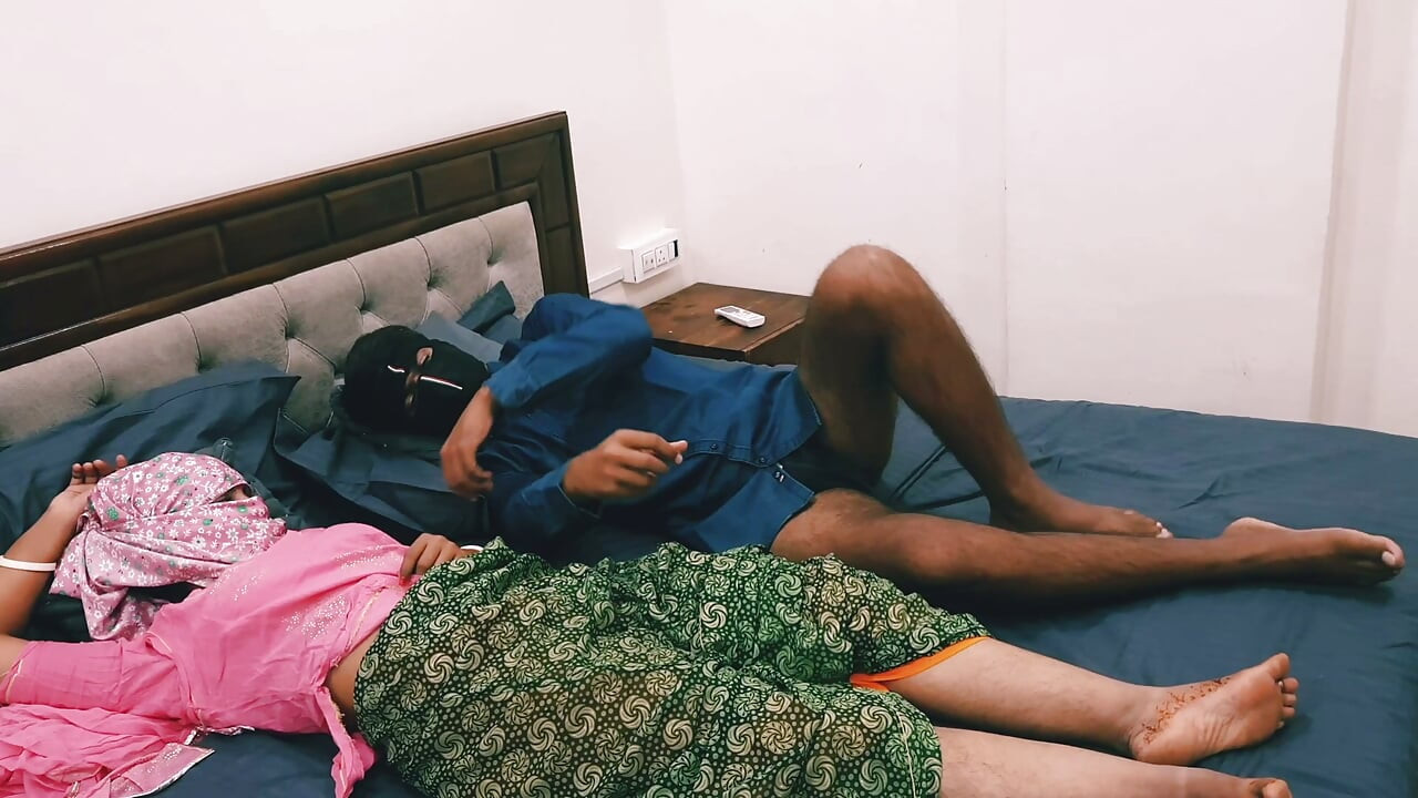 Meri namorada Ke Sath em lugar público, vídeo de sexo
