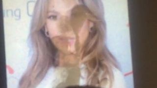 Cumtribute Jennifer Lopez