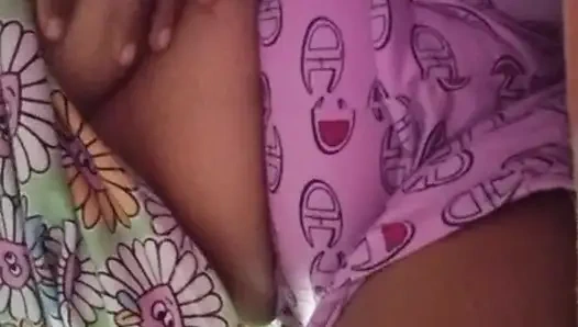 Video rekaman seks solo asli alami gaya pribadi yang lembut membuat tubuhmu percaya diri sendiri