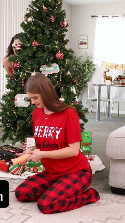 Pounding My Stepsis and Stepmom’s Needy Little Holes After Breaking Their Fuck Machine - Family Strokes | Clip 2