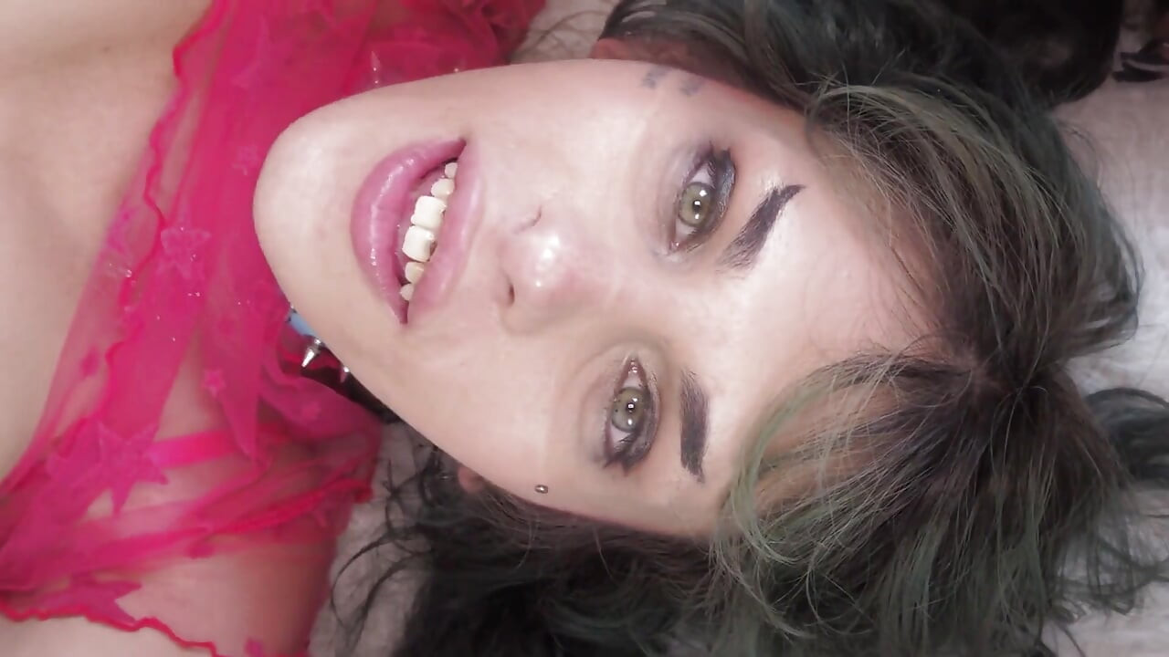 Behind the Scenes with Dahlia + Erica