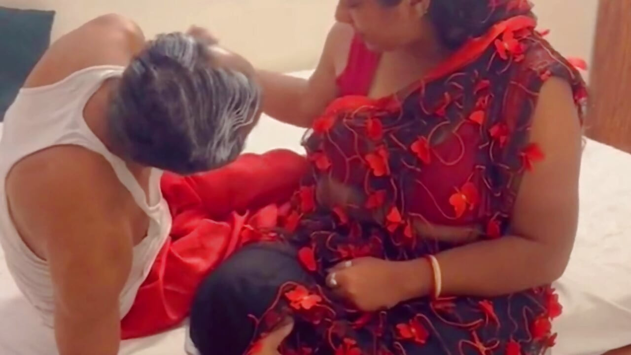 Baap ne apne ko pel diya
