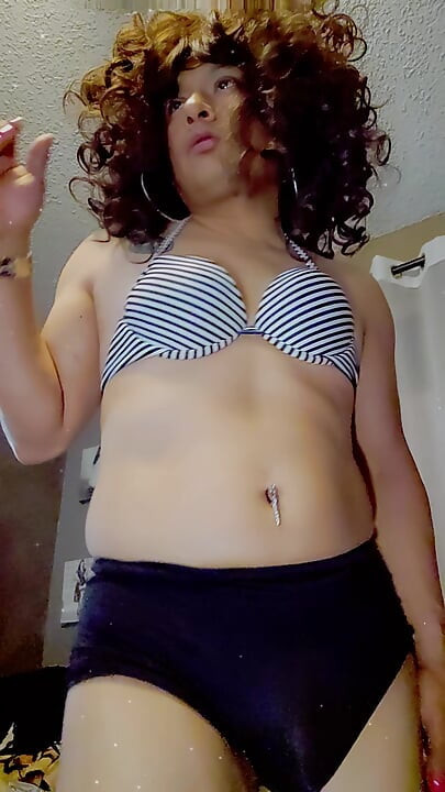 性感的拉丁年輕Femboy