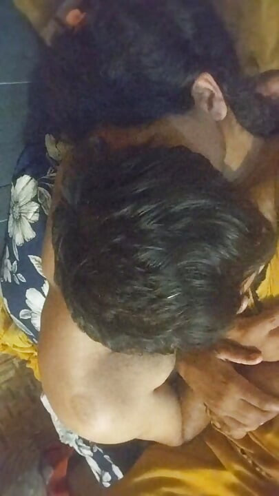 She goes live and she ask me fuck me live I fuck live chubby bhabhi
