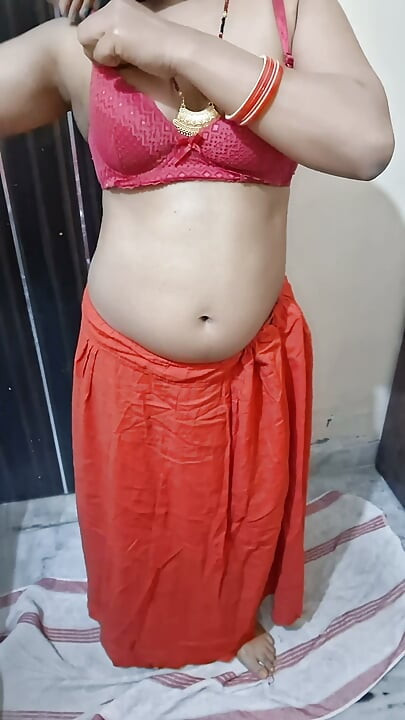 Bengali Bhabhi's Sexy Massage Video Cock Will Stand Up After Seeing You