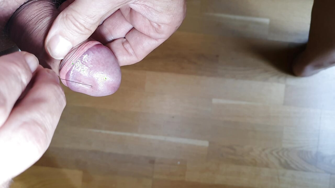 سوزن در غده و تکان دادن